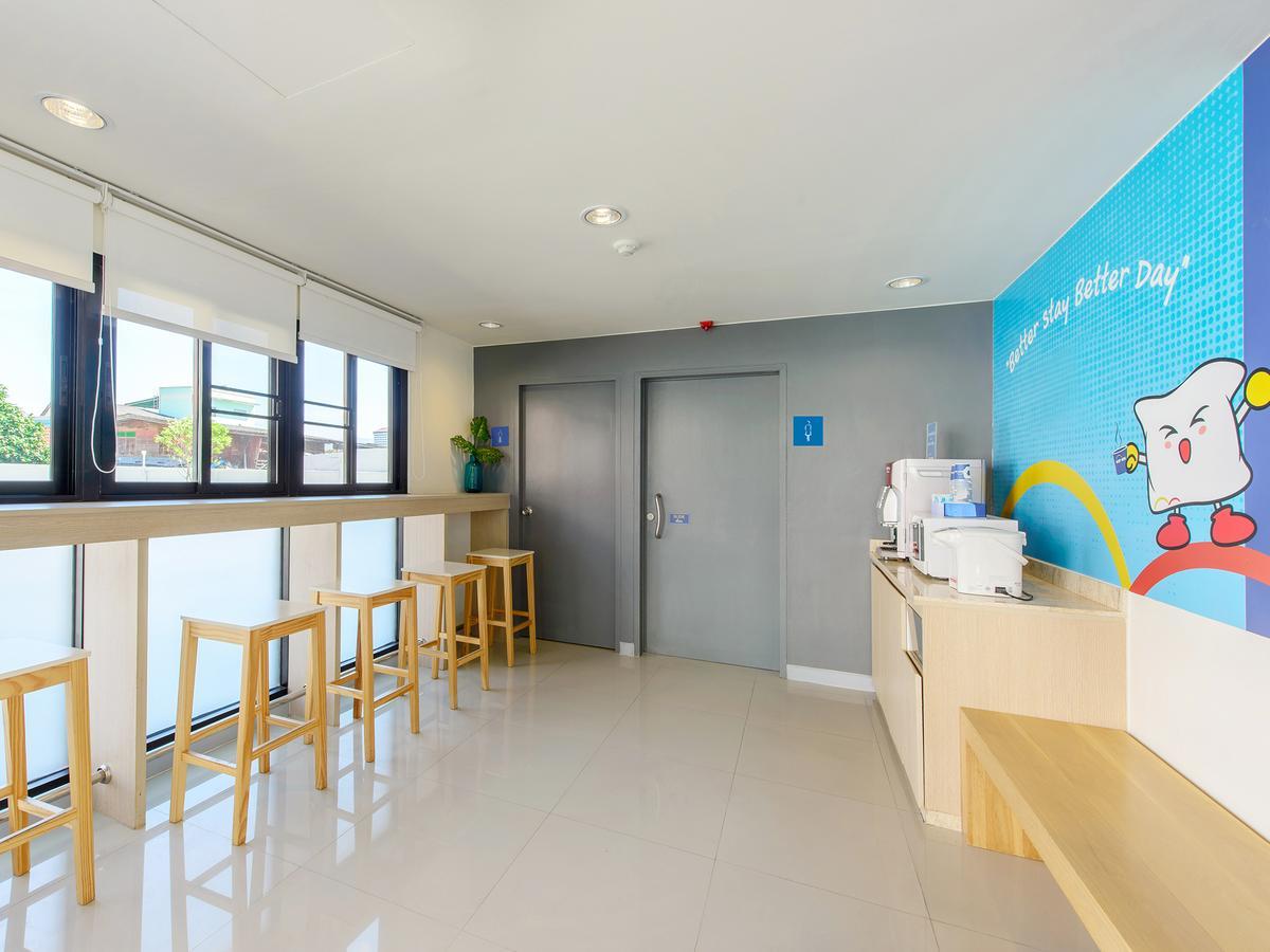 Hop Inn Sakon Nakhon Ngoại thất bức ảnh
