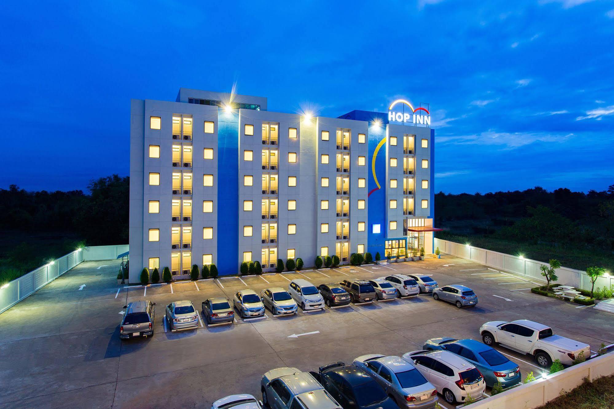 Hop Inn Sakon Nakhon Ngoại thất bức ảnh
