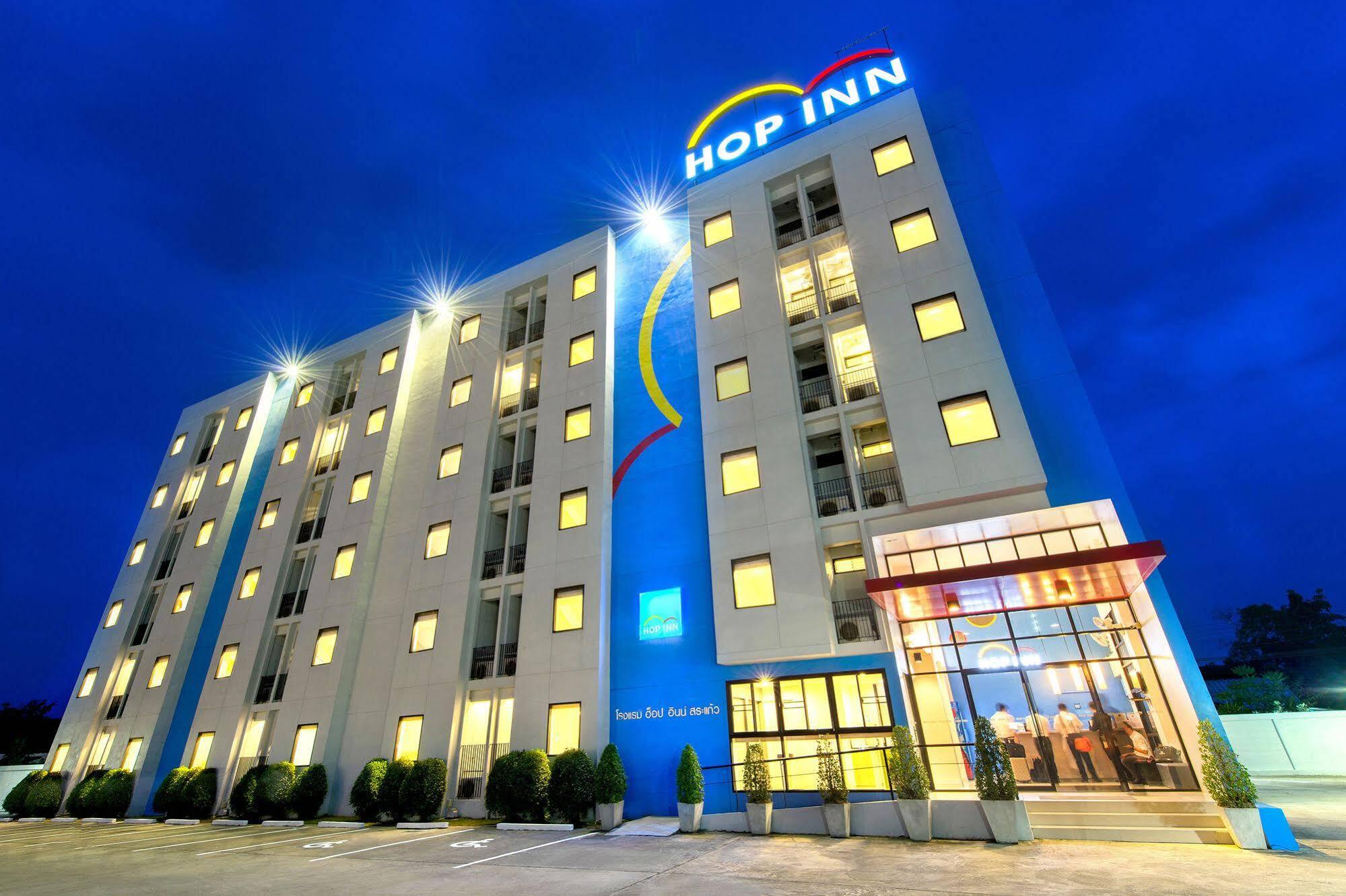 Hop Inn Sakon Nakhon Ngoại thất bức ảnh
