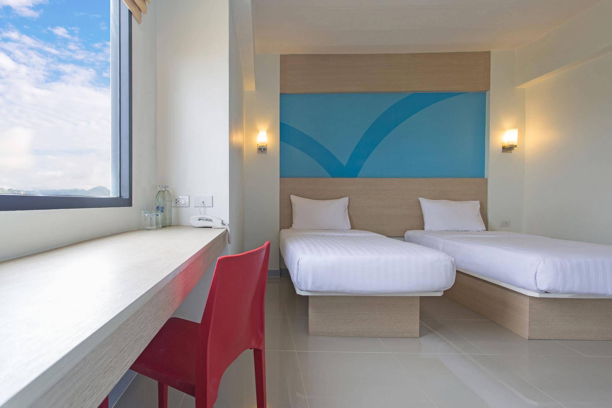 Hop Inn Sakon Nakhon Ngoại thất bức ảnh