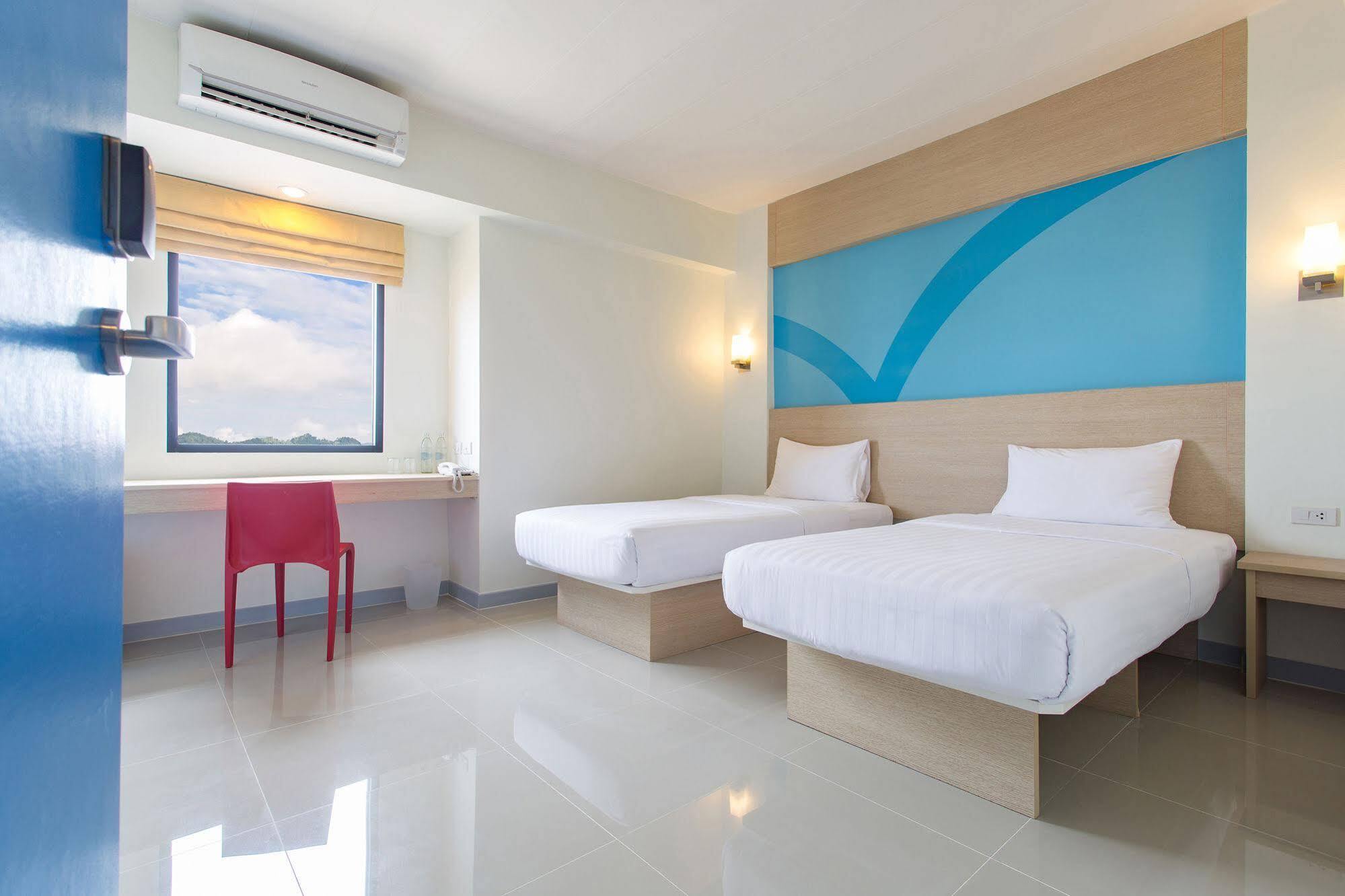 Hop Inn Sakon Nakhon Ngoại thất bức ảnh